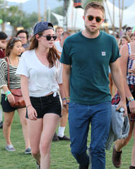 Kristen Stewart and Robert Pattinson's relationship 'hits another bump in the road'