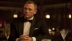christopher nolan approached for next james bond film