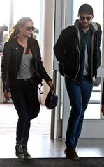 kristen stewart and robert pattinson 'having some difficulties' in their relationship