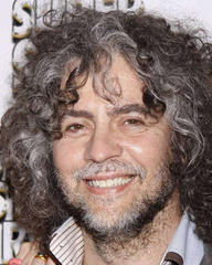 wayne coyne stuns tv audiences with naked performance