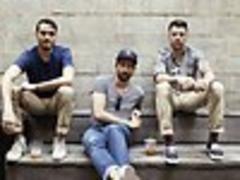 New York's weekend wave-riders